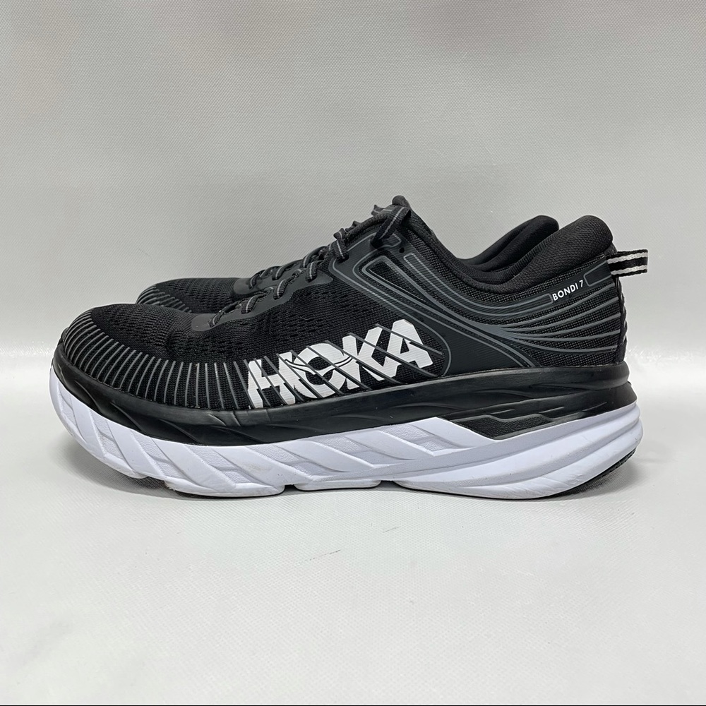 Hoka One One Bondi 7 Black White Running Shoes 1110519/BWHT Women Size 10.5